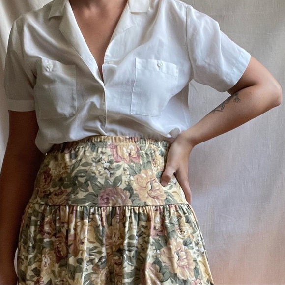 Vintage Wide Leg Floral Shorts - Picture 2 of 8